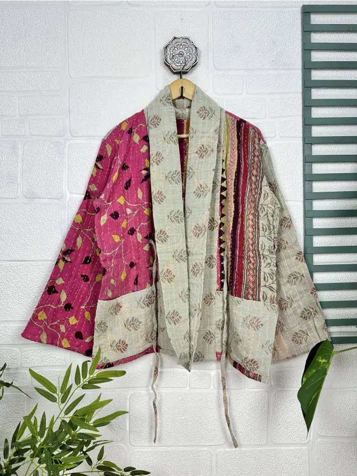 The Eastern Loom – wholesale Jacka - Dam – Vintage Fin Kantha Unik Boho-jacka med kort längd