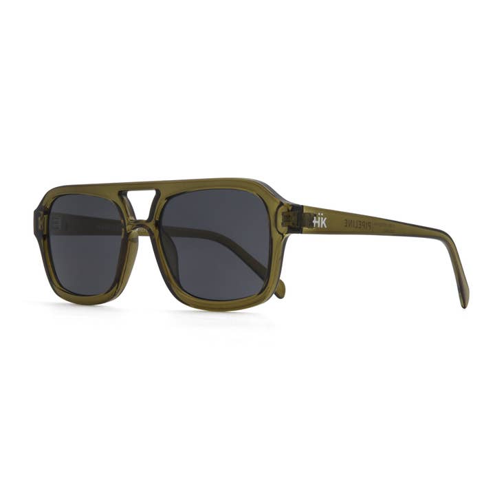 Pipeline Green / Black and other Purchase Wholesale gafas de sol. Free Returns & Net 60 Terms on Faire trending on Faire.