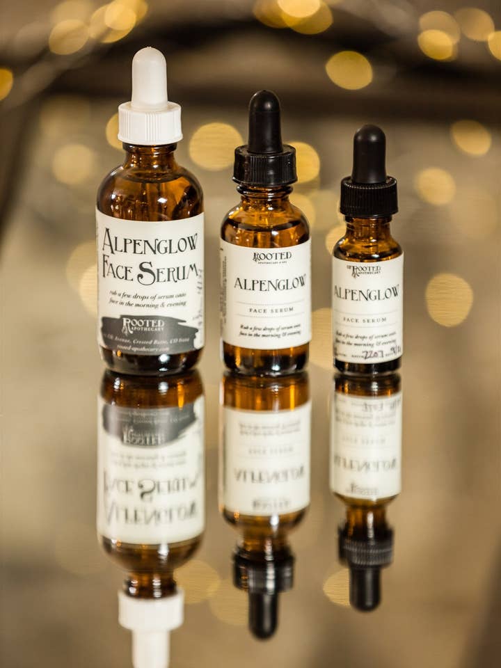 Sérum visage Alpenglow pour la vente par Rooted Apothecary