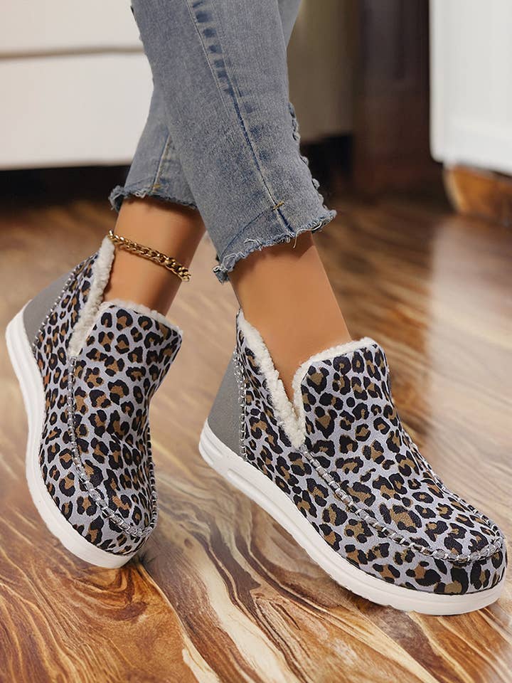 1 the Woman - Wholesale Boots - Women's - Leopard Print Ankle Patched Flat Winter Fur Boots