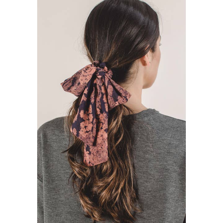 Space 46 Wholesale - Wholesale Scrunchie - Women’s - Navy Floral Long Scarf Pony