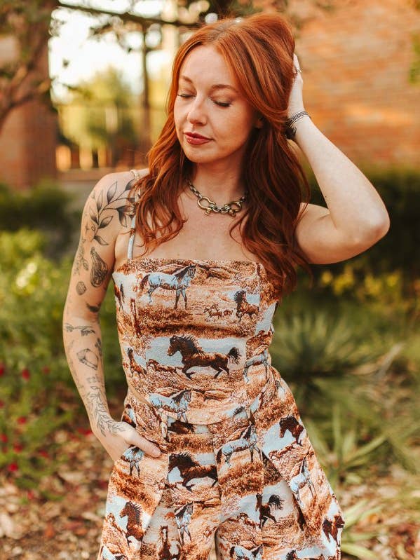 Beiges Pferd Jacquard gewebtes verstellbares Riemen Pferd Korsett-Top für den Großhandel von LUCKY & BLESSED