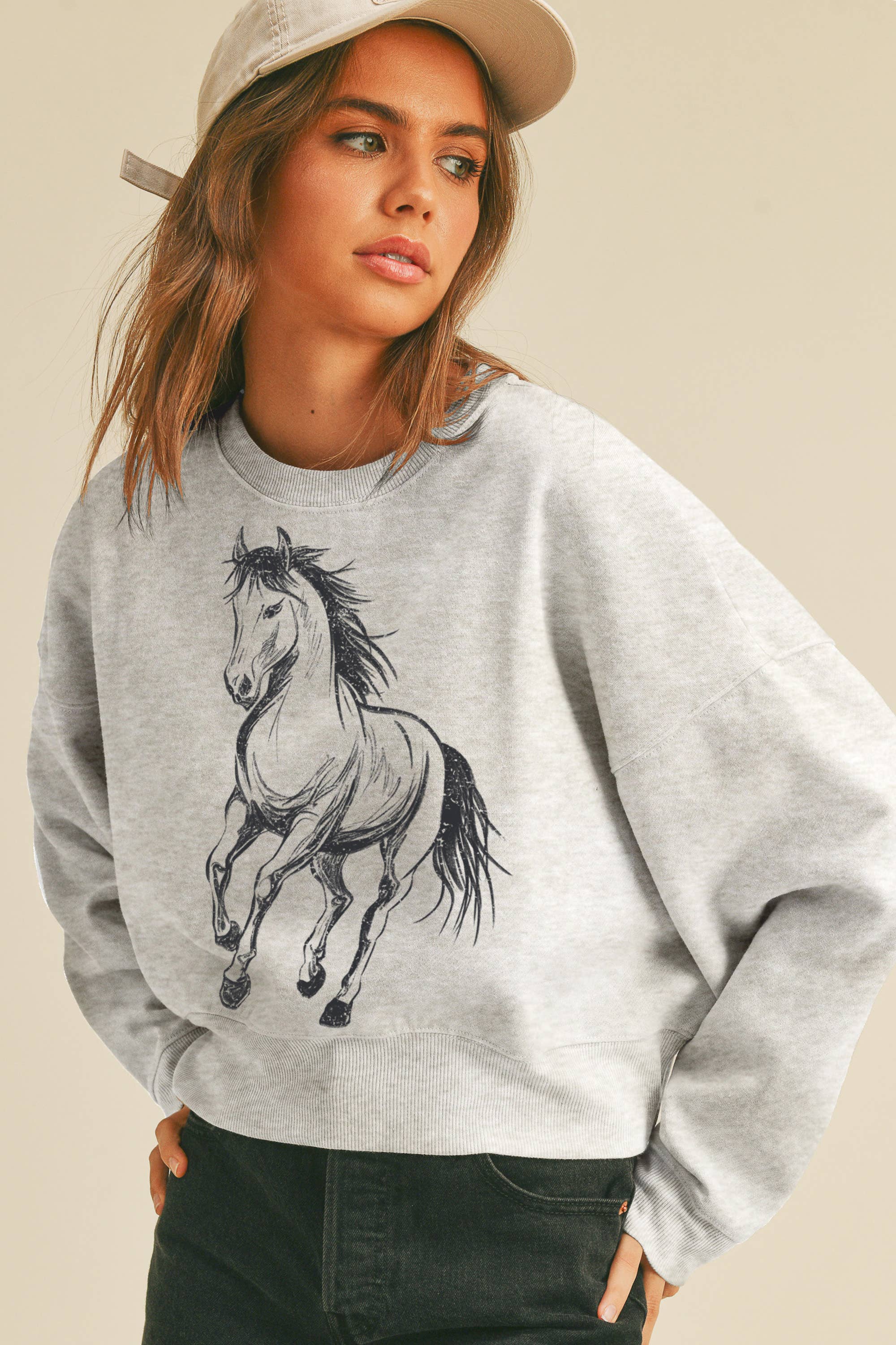 Honestee - Wholesale Grafisch sweatshirt - Dames - Paardenschets Afgeknipte Lange Mouwen Sweatshirt4