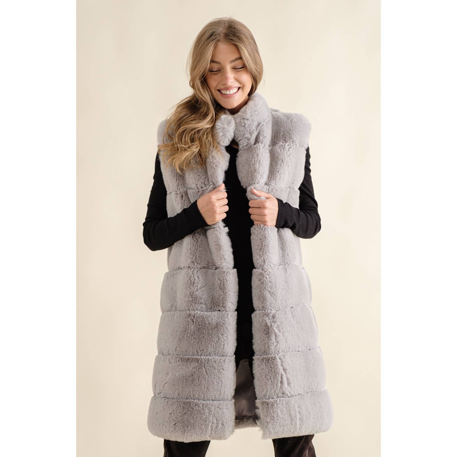 Sweet Generis - Vente Veste sans manches – femme - GILET BOUFFANT LONG EN FOURRURE À COL MONTANT29