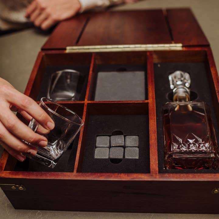 Dark Stain Parawood Whiskey Box with Decanter - Gift Set for wholesale on Faire10