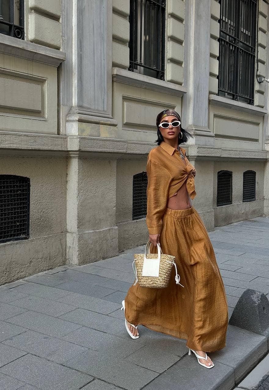 Design company-Fatma Balkir - Vendita all'ingrosso Completo top e gonna - Donna - Set di gonna maxi in raso con cintura in vita e camicia a maniche lunghe5