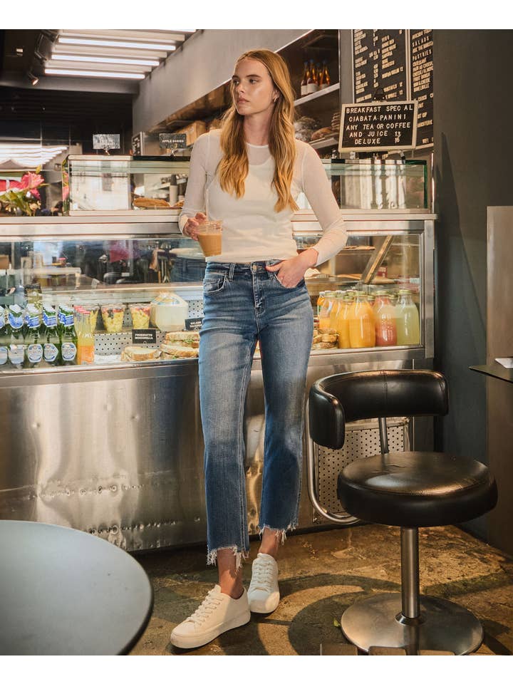 GALLANT HIGH RISE REGULAR STRAIGHT JEANS T6224 for wholesale on Faire2