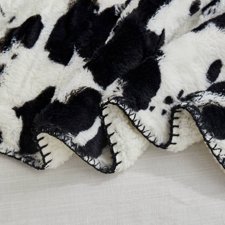 Duke Imports - Wholesale Throw Blanket - "Cow Skin" Faux Fur Plush Throw Blanket - 50"x70"3