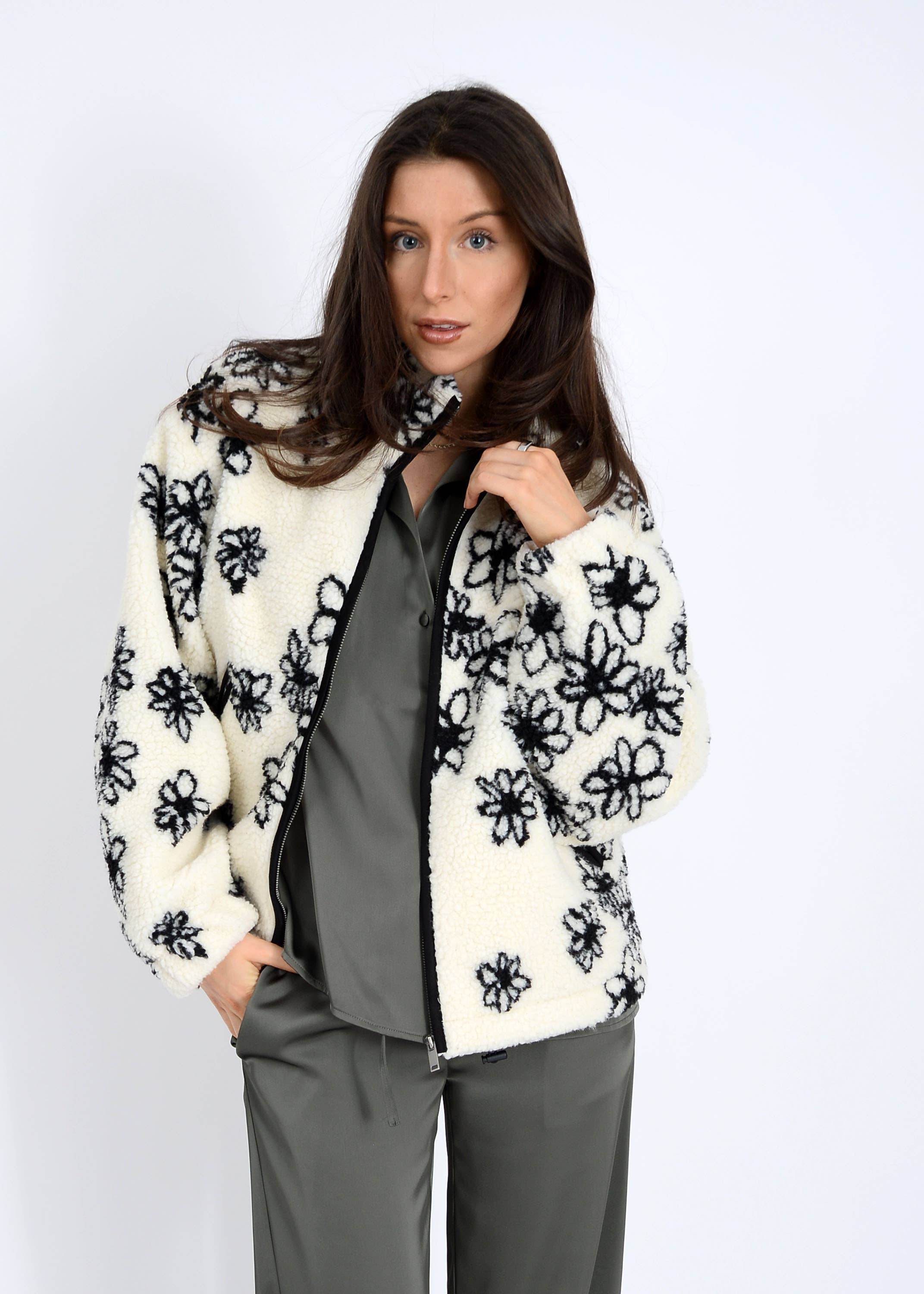 RD Style – wholesale Jacka - Dam – WHISTLER SHERPA DRAGKEDJA FRAMJACKA - 77J022S4