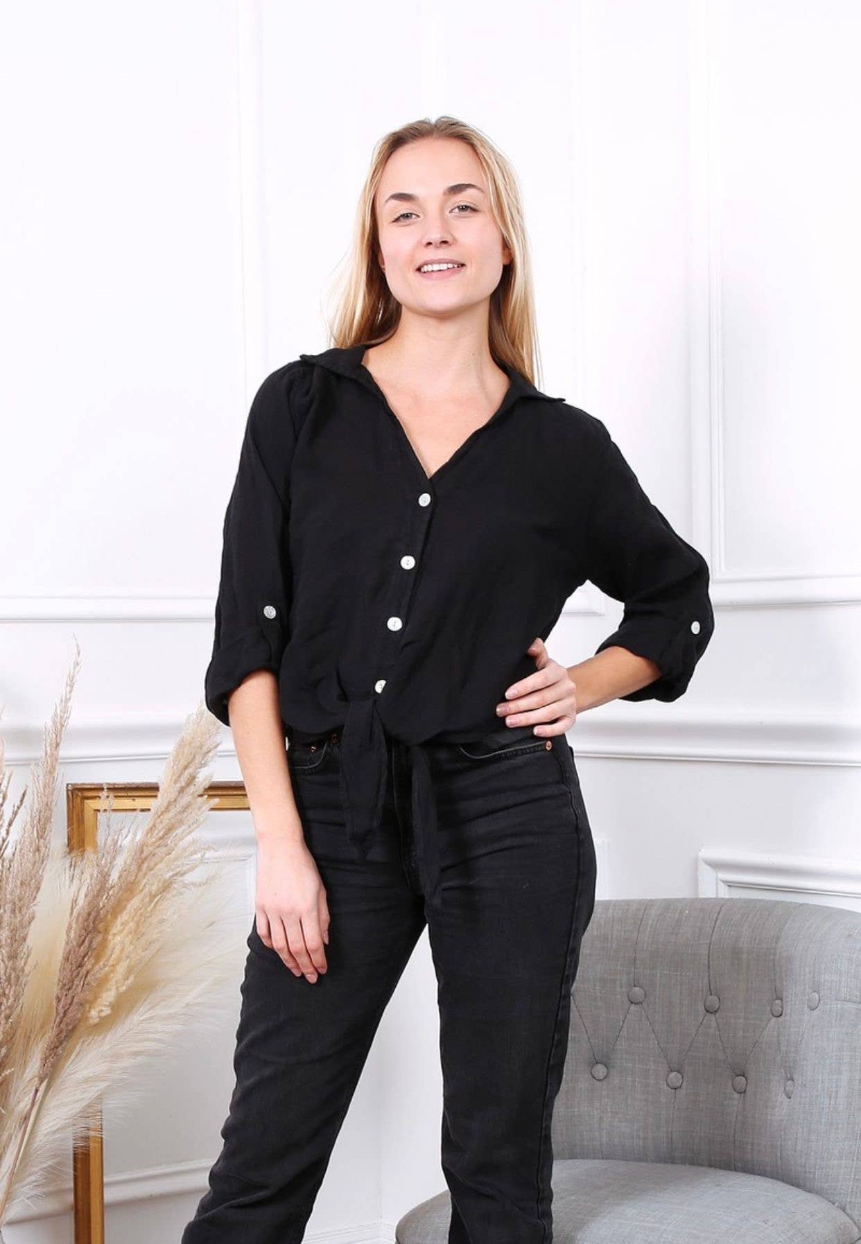 LÉA & LUC - Venta al por mayor Camisa con botones - Mujer - Camisas anudadas a la cintura en 100% lino REF. 220279