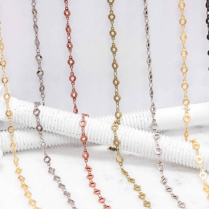 4,5 mm Flach-O-Link-Spezialkette, verkauft pro Fuß - CH 884 für den Großhandel von Continental Beads