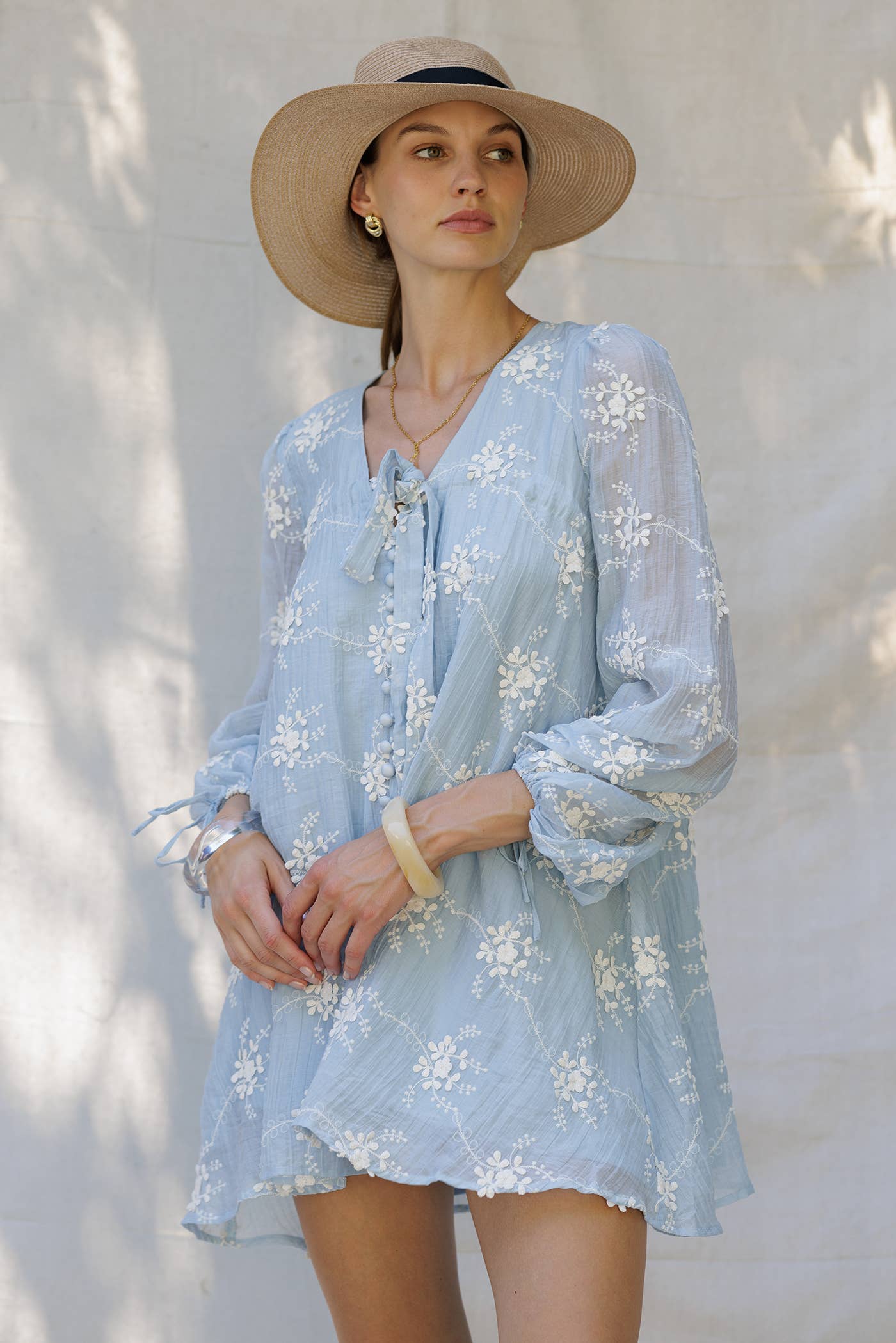 Endless Blu - Venta al por mayor Vestido - Mujer - Vestido Mini de Flores Transparente con Mangas Abullonadas LD167811