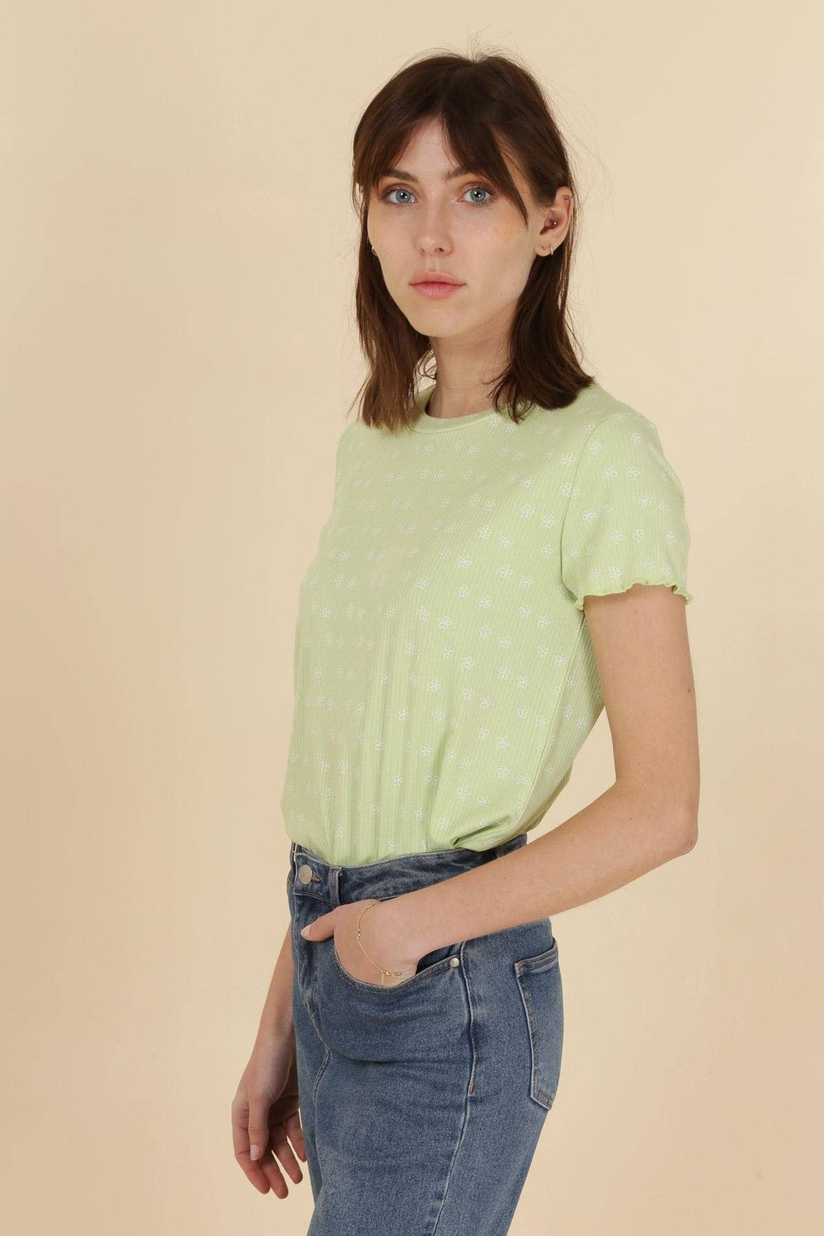 LICHTGROEN 31297 T-SHIRT MET MADELIEFJES voor groothandel op Faire2