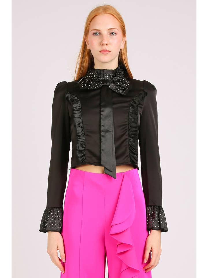 Sort Rhinestone Ruffled Satin Sløjfe Crop Bluse PC2634-L for engroshandel på Faire