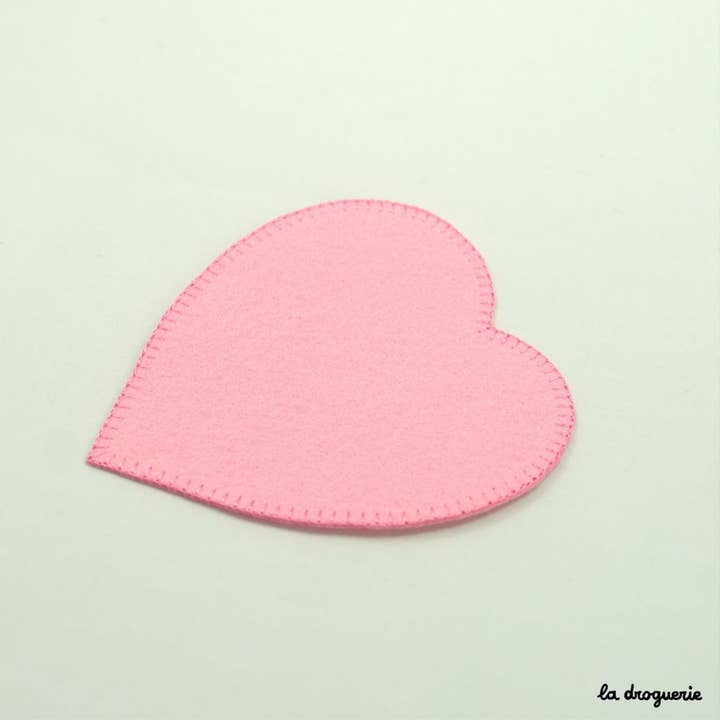 LA DROGUERIE – wholesale Lapp – Filtarmbåge "hjärta"3