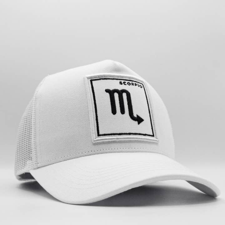 Gorra de camionero THE SCORPIO Zodiac para venta al por mayor de Aura Lifestyle