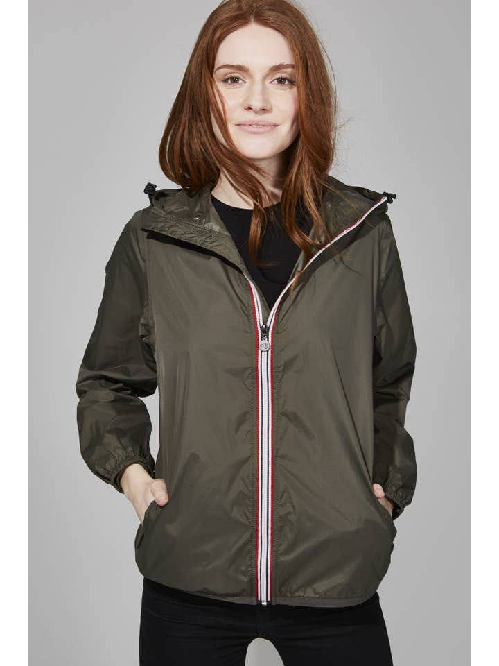 O8 Lifestyle - Wholesale Windbreaker - Women's - Women Boyfriend fit - Torba Full Zip Packable Rain Jacket and windbreaker1