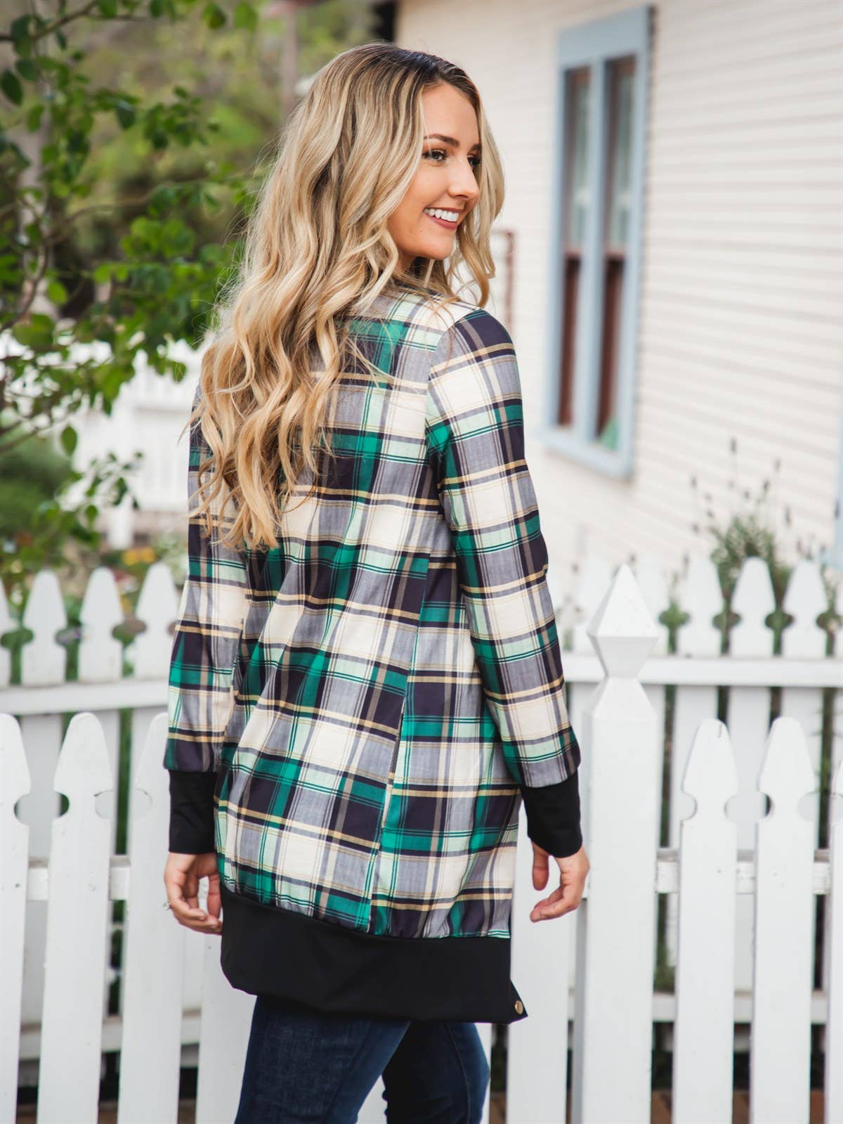 Tickled Teal – Großhandel Strickjacke – Damen – Karierter Cleo-Cardigan mit Schnappverschluss5