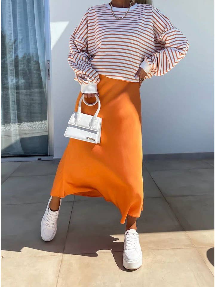 ESTEE BROWN - Wholesale Skirt - Women's - Long satin skirt - 6467