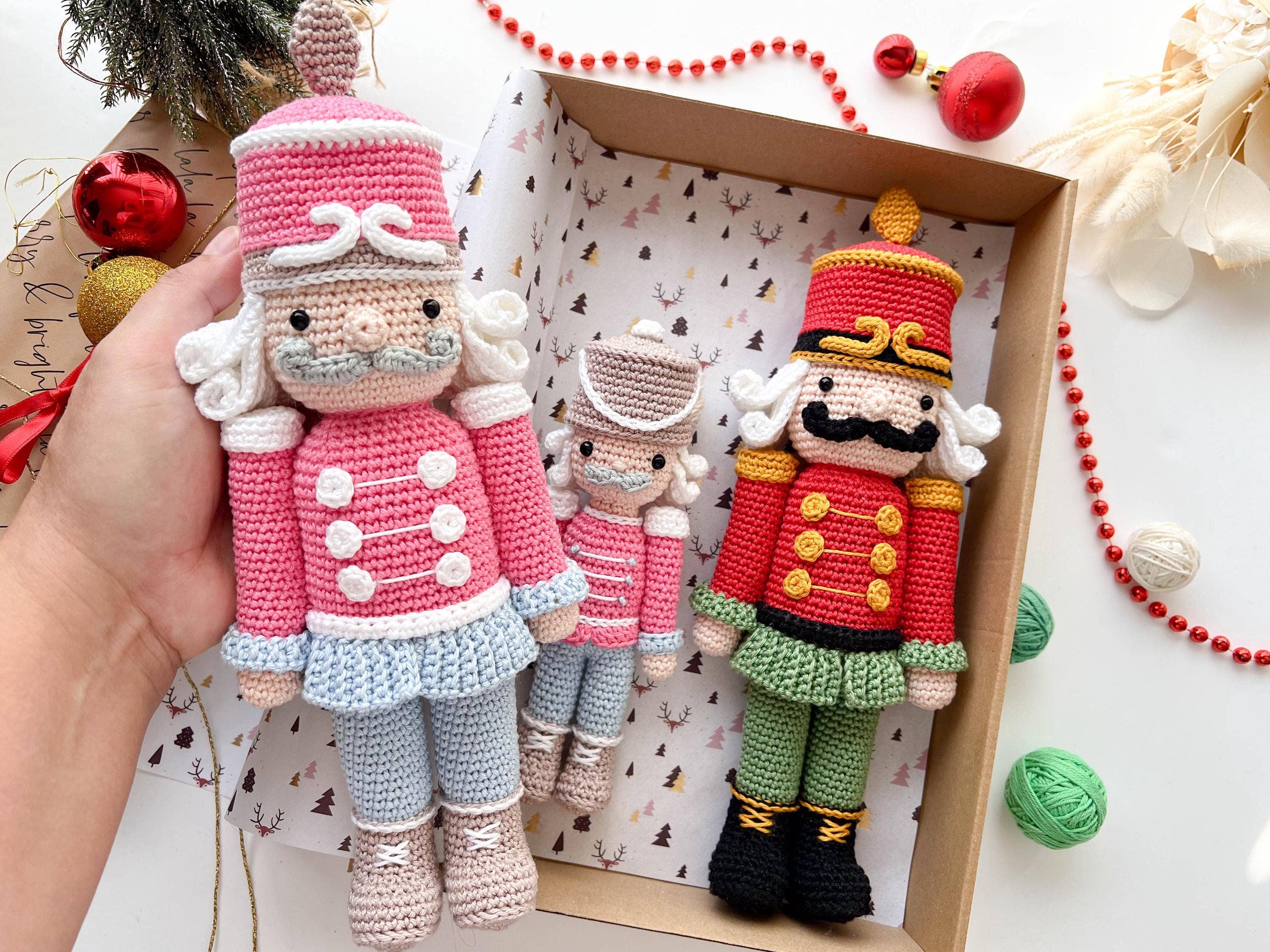 TOMOPOD LLC – wholesale Christmas decoration – Crochet Christmas Nutcracker, Cute Christmas Amigurumi6