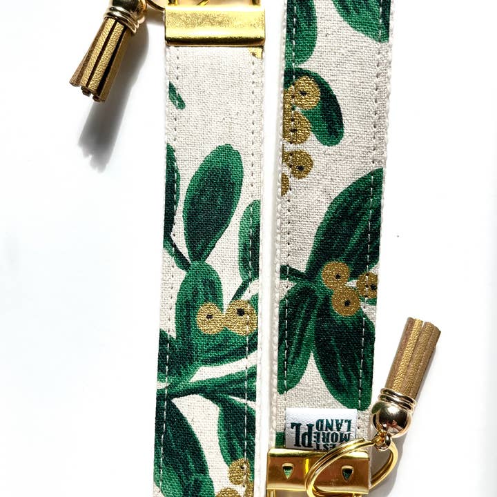 Westmoreland Place - Wholesale Keychain - Women's - Limited Winter Edition - Greenery & Gold Key Fob Wristlet