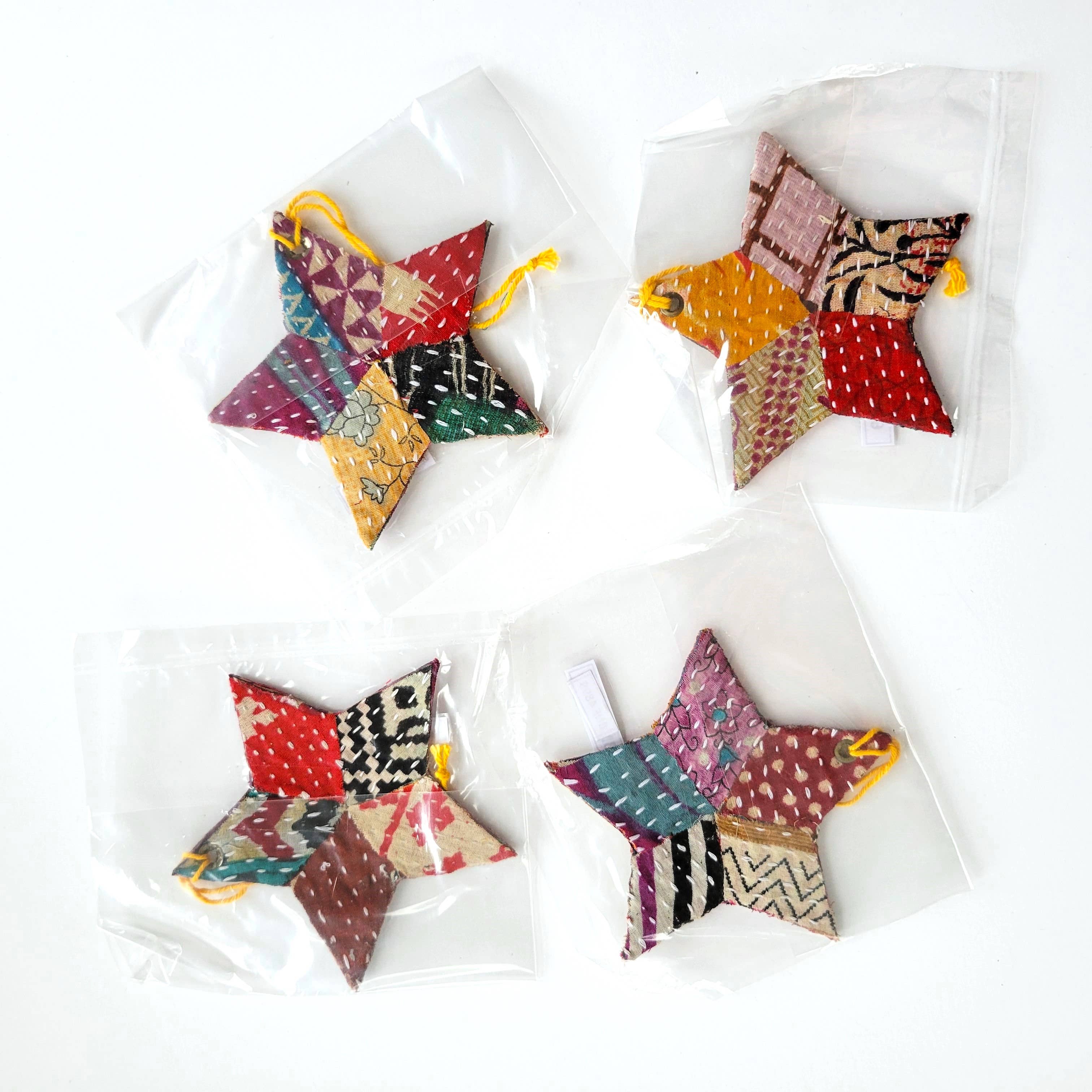 Eclectic Woodchuck - Vente Objets de décoration - Ornement étoile en sari recyclé2