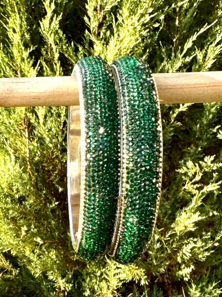 Grøn krystal armbånd for engroshandel hos Celebration Blings