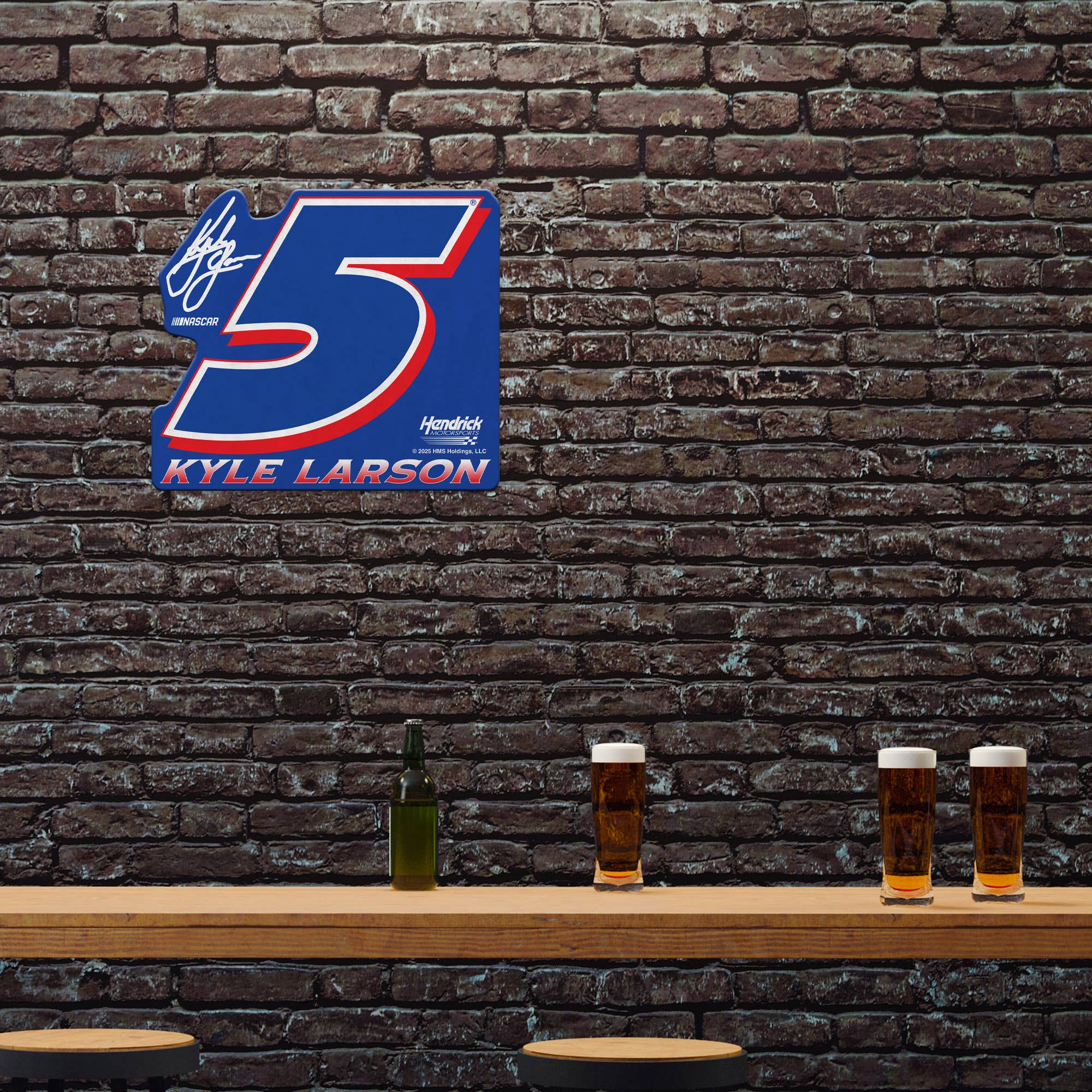 Rico Industries - Vente Pancarte - Fanion découpé en forme de NASCAR Racing Kyle Larson1