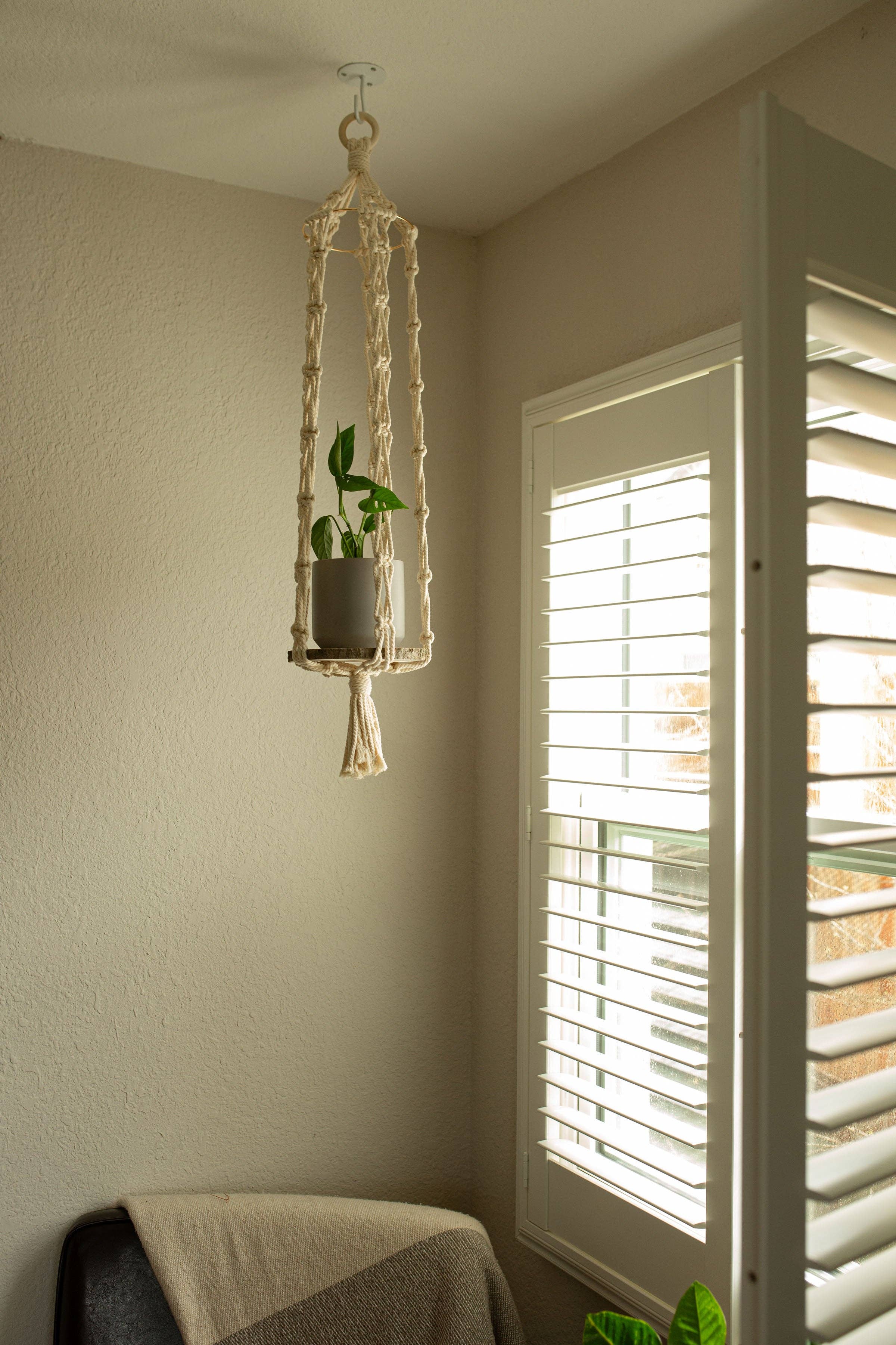 Macra Madam - Wholesale Hanging Planter - “Hera” Short Plant Hanger0