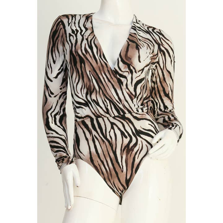 J5860 Animal Print Indpakket Snap Bund Bodysuit for engroshandel hos Uptown Apparel