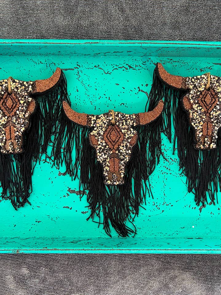 Freshie taureau aztèque chic pour la vente par Within The Wildflowers