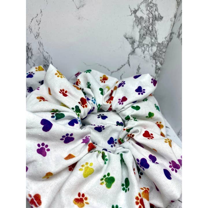 Enchanted Scrunch - Vente Chouchou – femme - Chouchou à imprimé patte de couleur blanche2