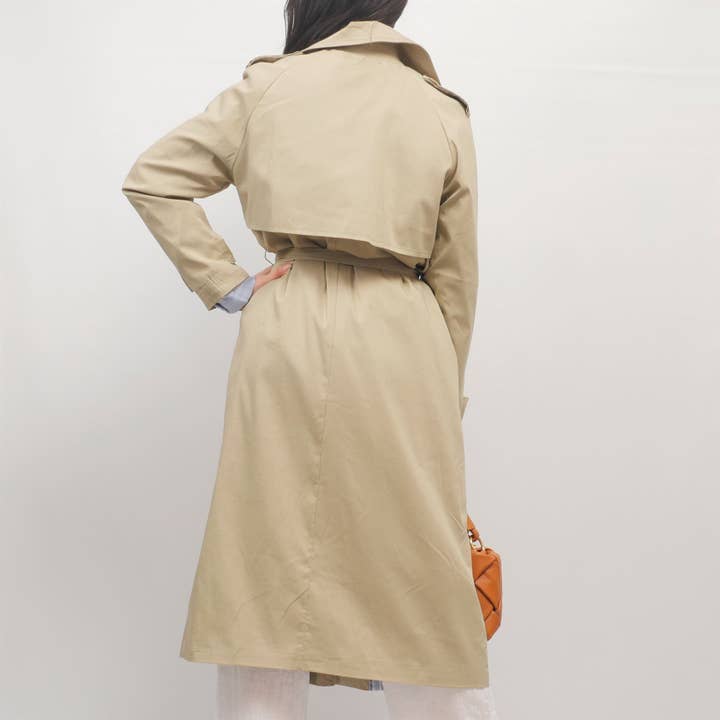 Cecile Wang – Großhandel Trenchcoat – Damen – Doppelreihiger Trenchcoat mit Gürtel TDM816249