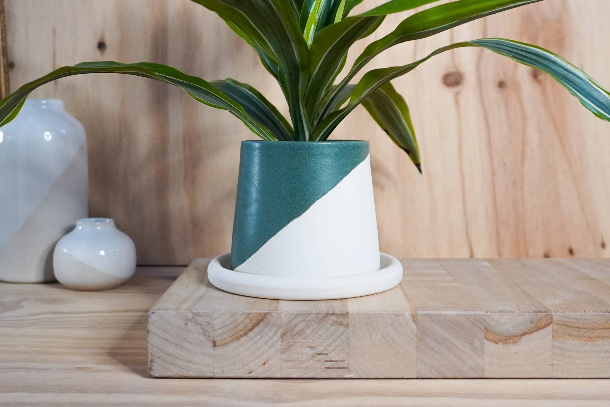 Shelby Page Ceramics - Wholesale Plant Pot - Small Planter with Tray - Core Glazes6