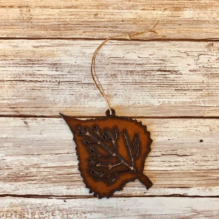Universal Ironworks USA - Wholesale Ornament - Aspen Leaf Ornament0