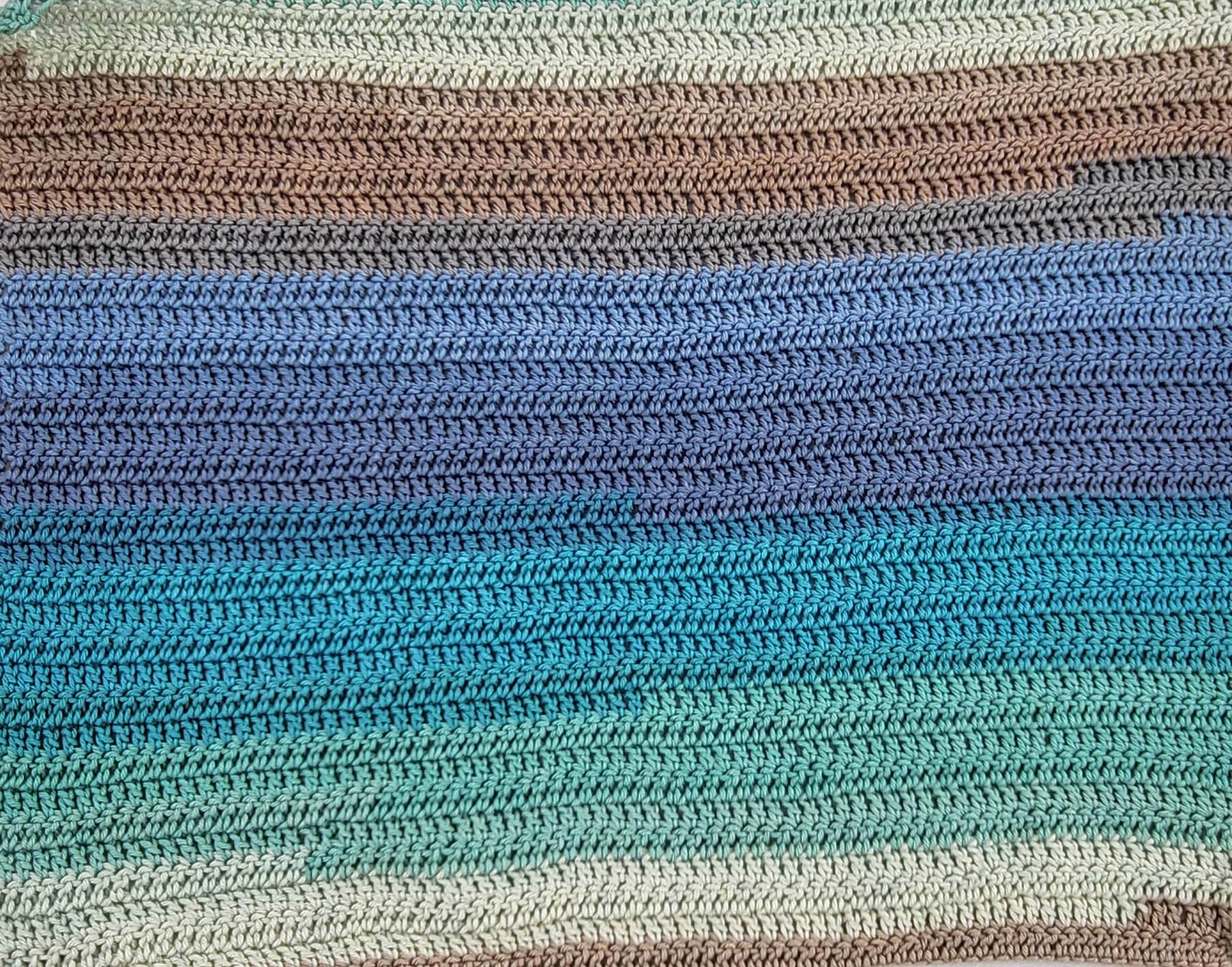 Wollbiene – Engroshandel Garn – Woolbee Summer Touch batik med farvegradient i uldgarn30