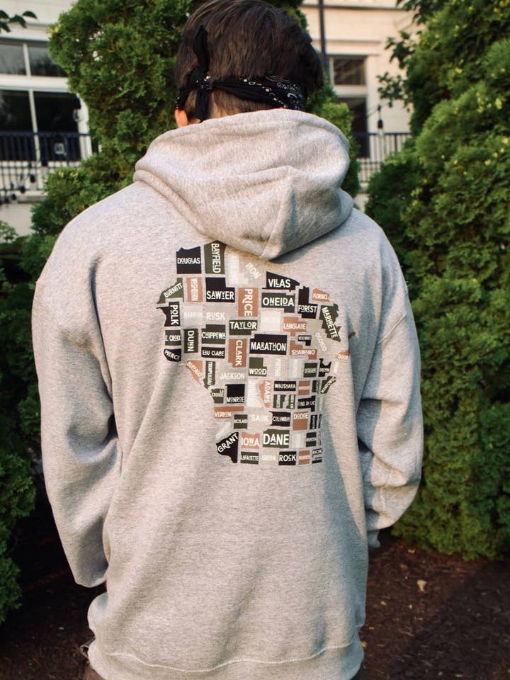 Comtés du Wisconsin - Sweat à capuche unisexe pour la vente par Wisconsin Up
