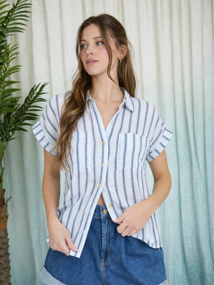 STRIPE COLLARED SHORT SLEEVE BUTTON DOWN SHIRT for wholesale by Blu Pepper