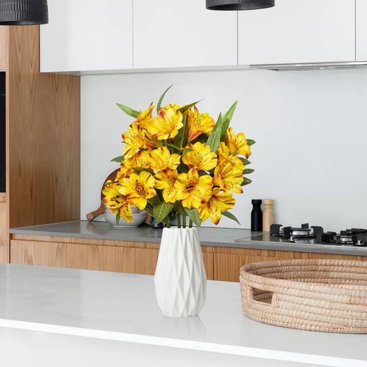 Grand Verde - Wholesale Artificial Flowers - Alstroemeria Silk Flowers Peruvian Lilies Bouquet, 4pcs10