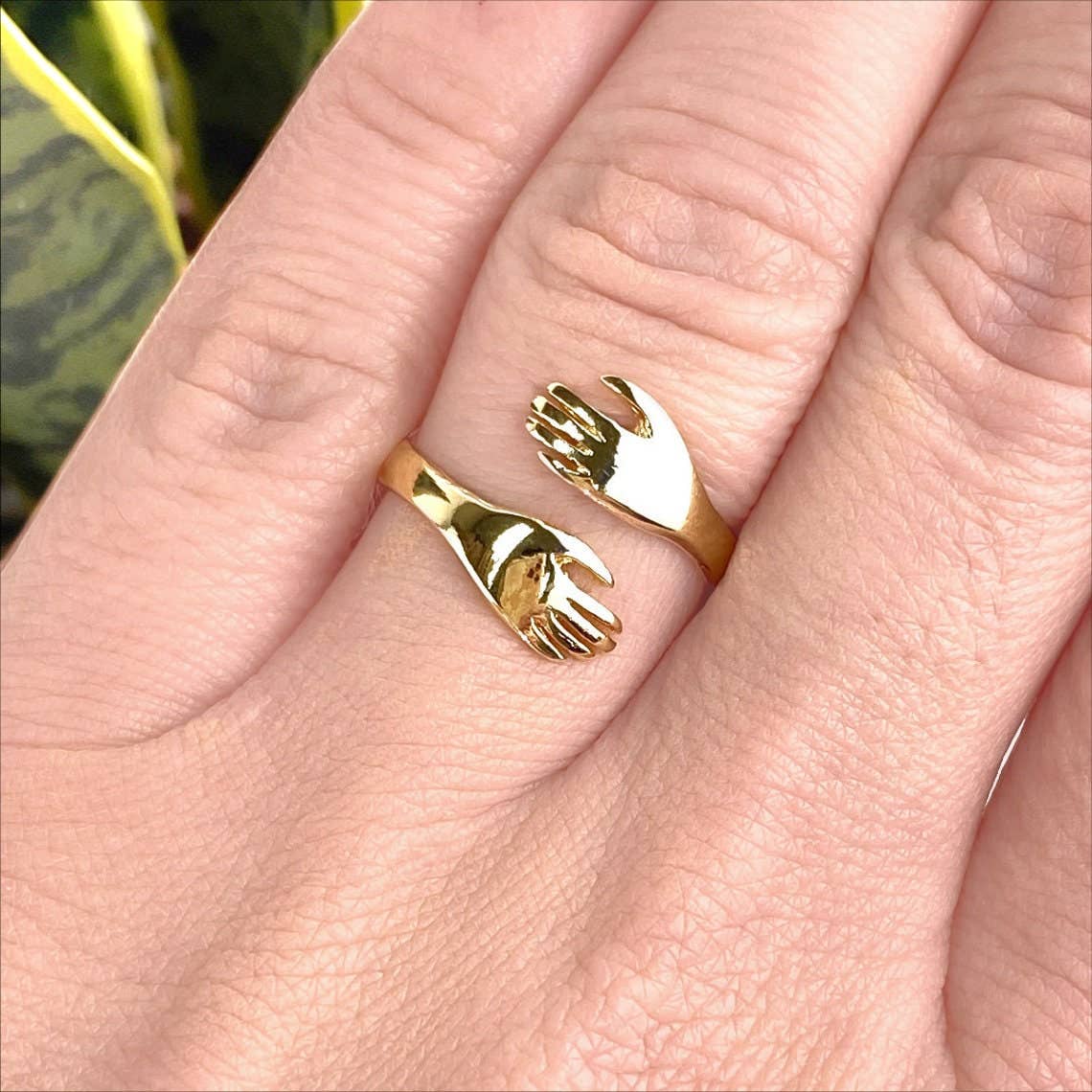 DIJU Jewelry - Wholesale Band/Stacked Ring - Adjustable 18k Gold Filled Hands & Hug, Hugging Ring Wholesale Jewelry Supplies5