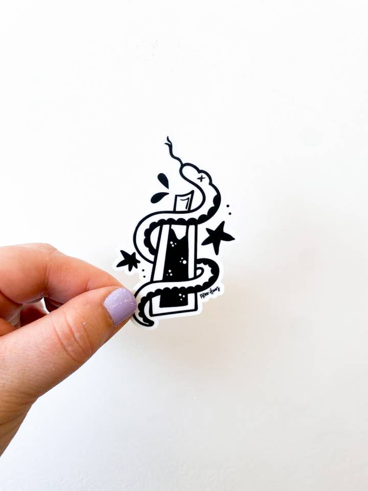 Autocollant d'huile de serpent pour la vente par After Hours Creative