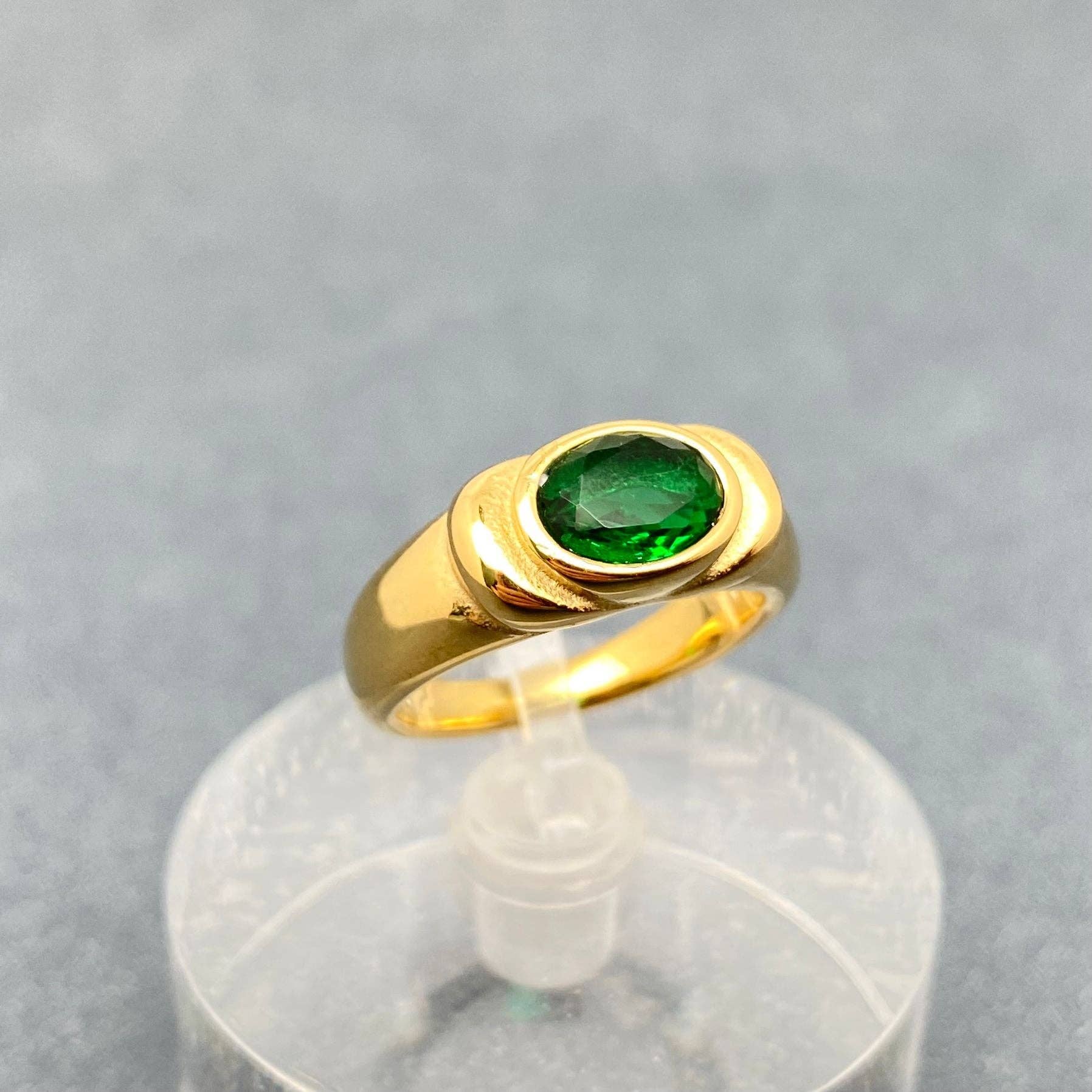 Mio Queena – Engroshandel Solitairering – Indlagt CZ 18K forgyldt rustfrit stålring - FGS6