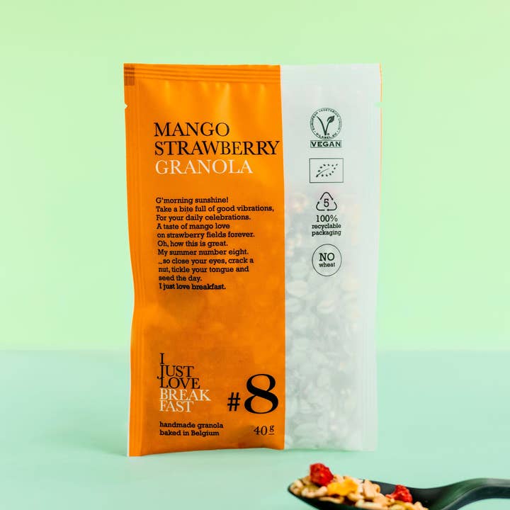 #8 Strawberry Mango Granola 40g voor wholesale door i just love breakfast