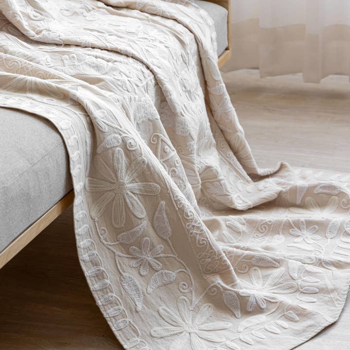 Marble Lotus Original - Wholesale Throw blanket - Ivory Suzani Tapestry Throw 60x90"4