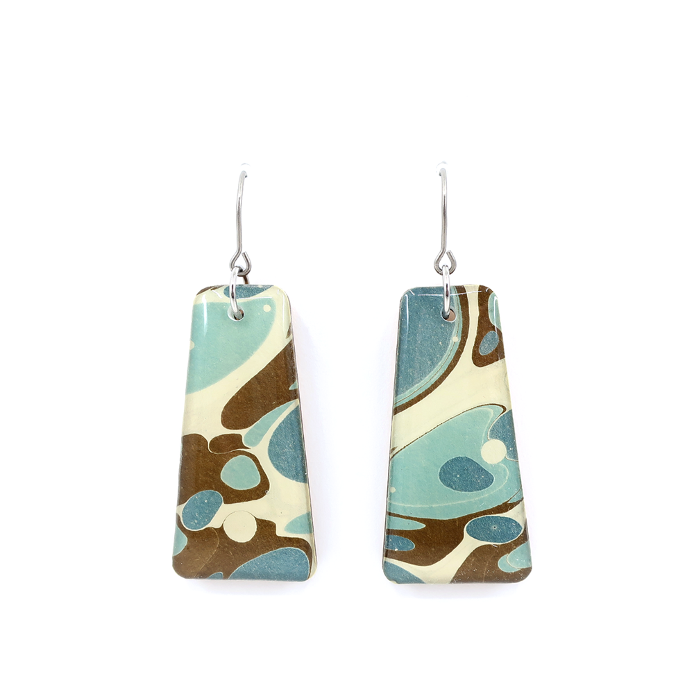 autumn + tree - Vente Boucles d'oreilles pendantes - Boucles d'oreilles modernes en marbre bleu et marron chocolat1