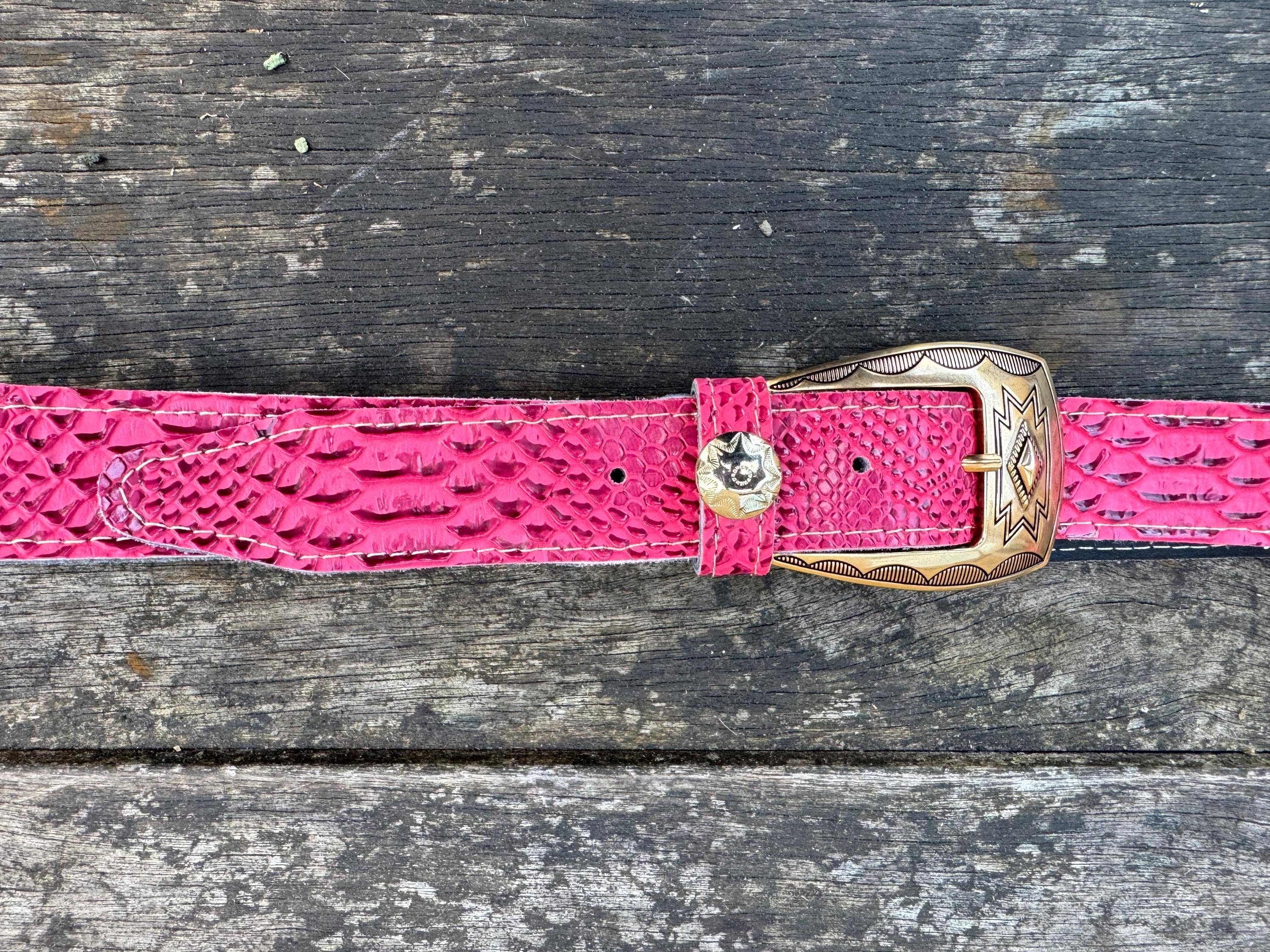 WAITZ – wholesale Belt – Women's – Labelle fuchsia  snake belt2