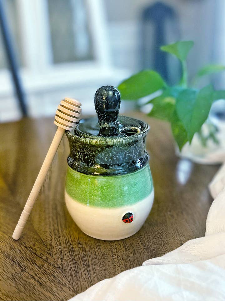 Honey Pot- Wholesale for wholesale by Bug Pottery