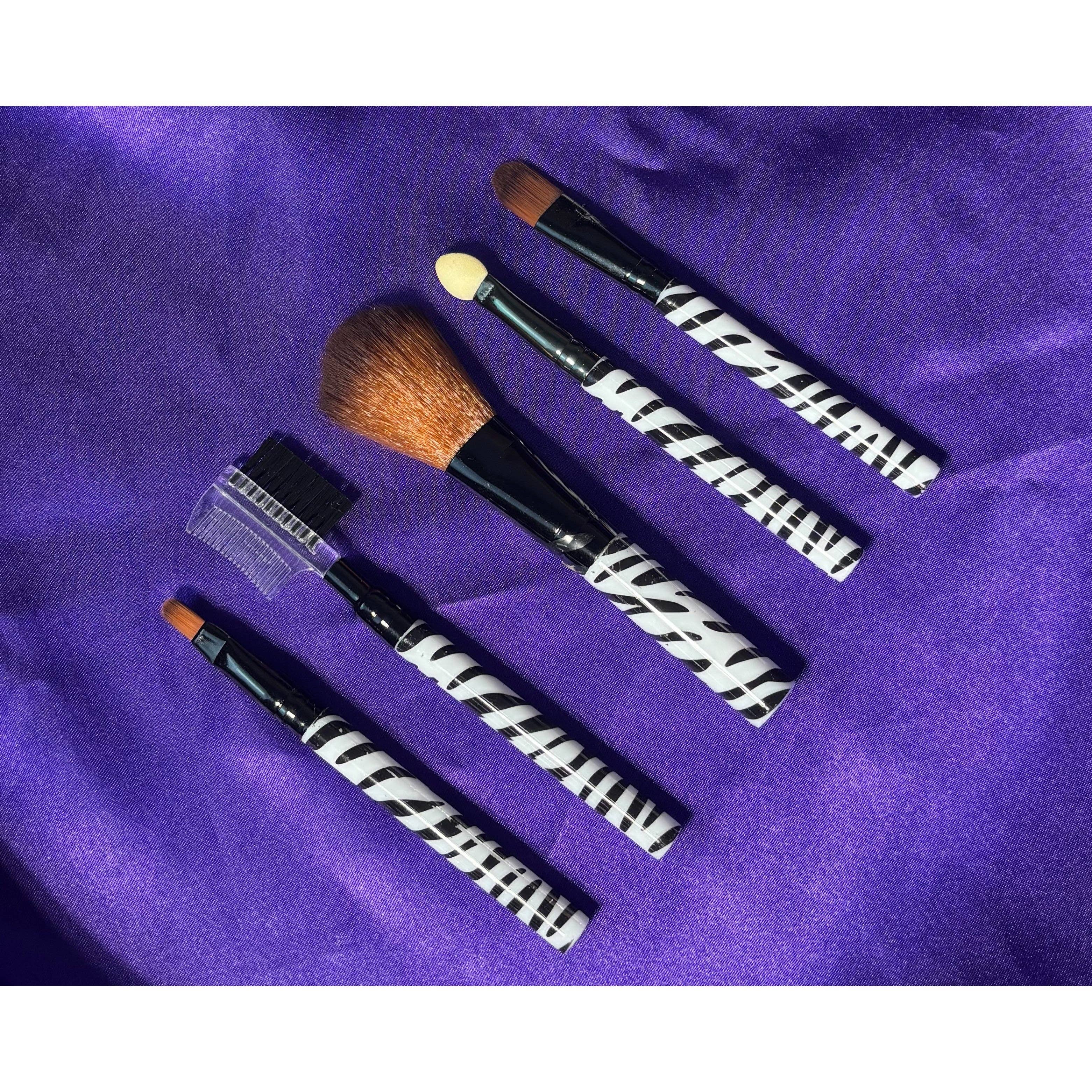 VIAI Beauty - Wholesale Makeup Brush Set - PROLUX Makeup Brush Set: Essential For Perfection5