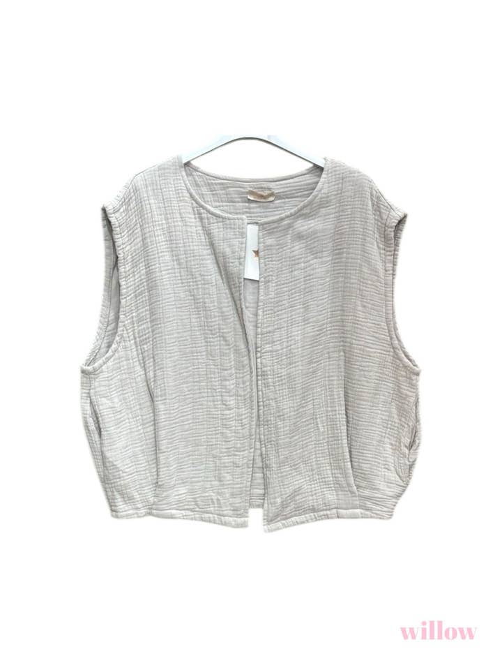 Moonsun - Wholesale Outerwear Vest - Women’s - Quilted vest in plain cotton gauze with short sleeves6