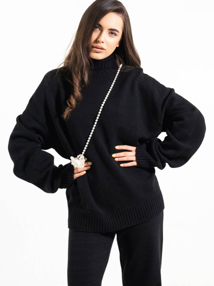 Cashmere Oversize Rollkragenpullover für den Großhandel von INSÁ by Inna Schuldeschov